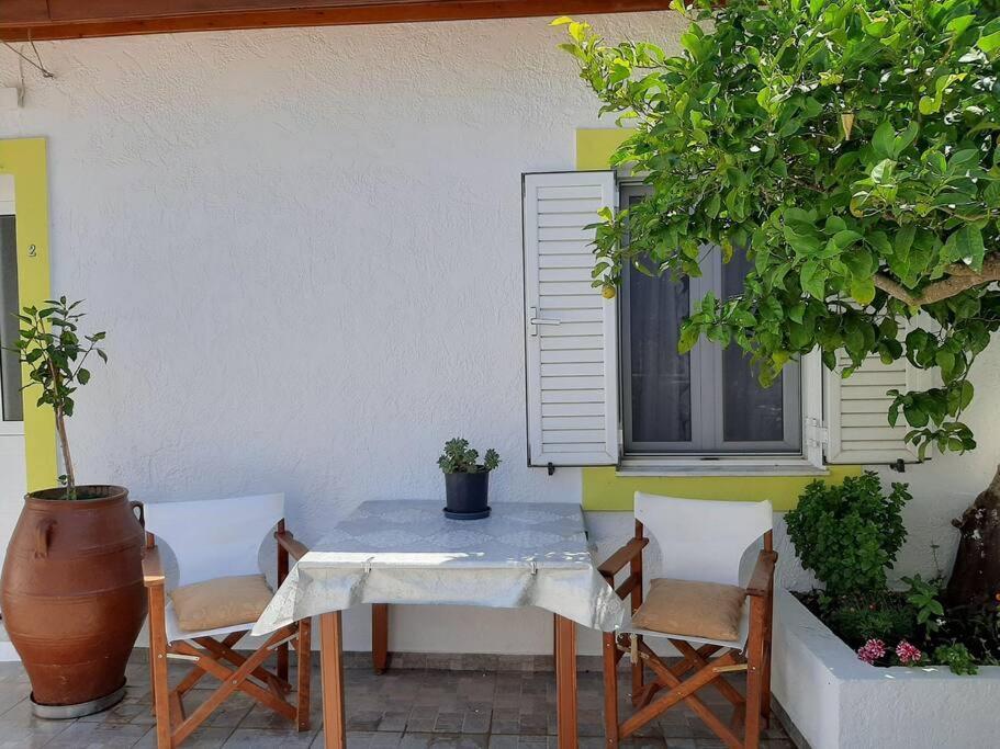 Lemon Garden 2 Leilighet Karidi Eksteriør bilde